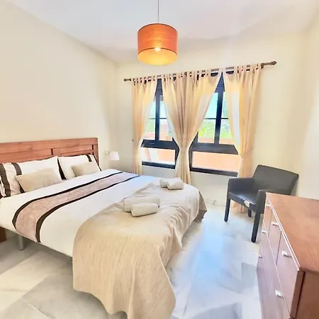 Lovely Two Bedroom Apartment Estepona
