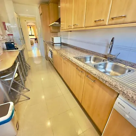 Lovely Two Bedroom Apartman *