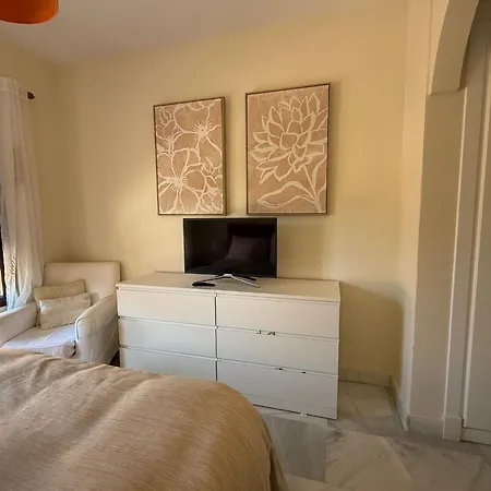 شقة Lovely Two Bedroom